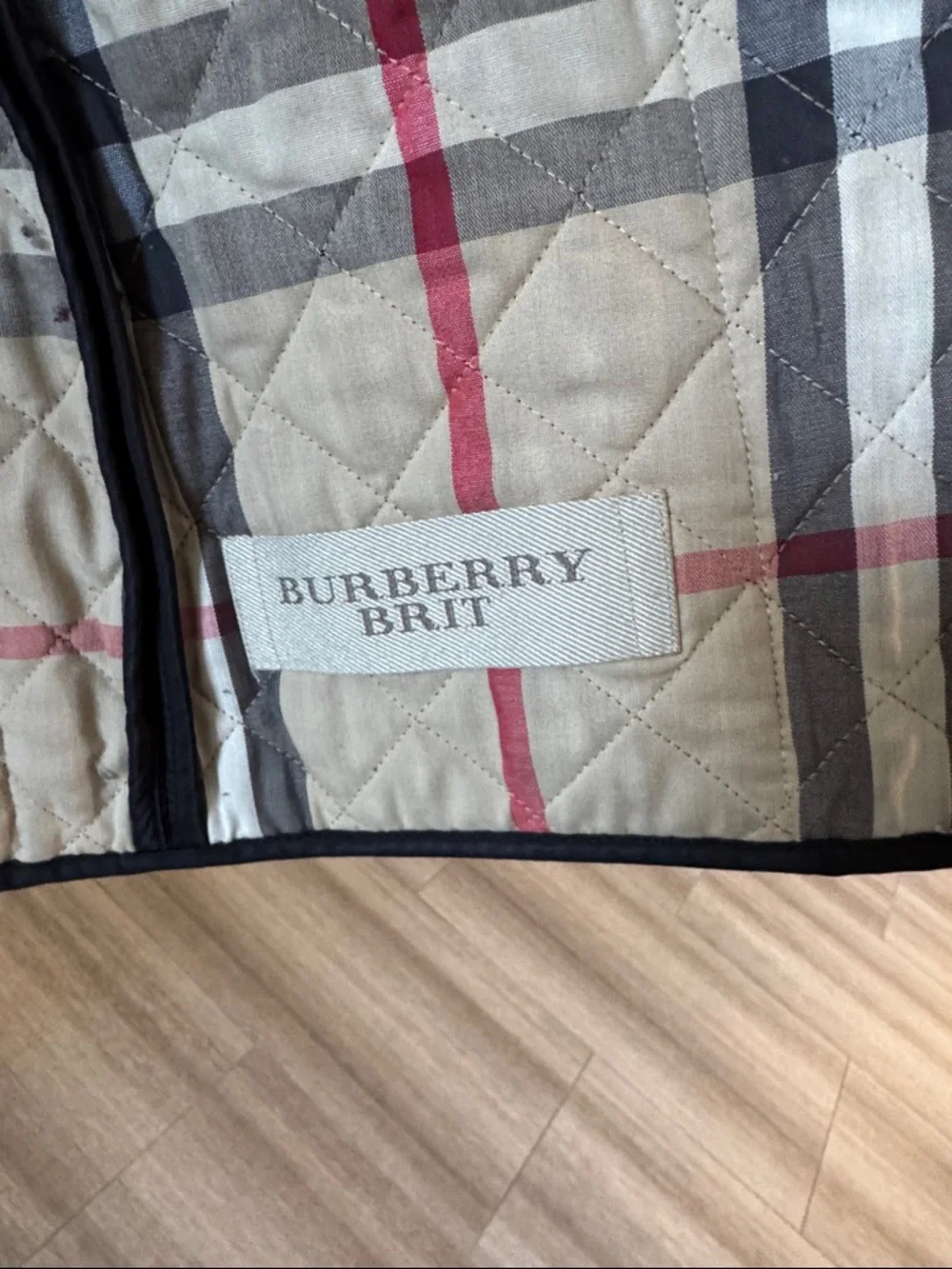 Burberry Beige and black Quilted Jacket with Signature Check Lining - Picture 4 of 5